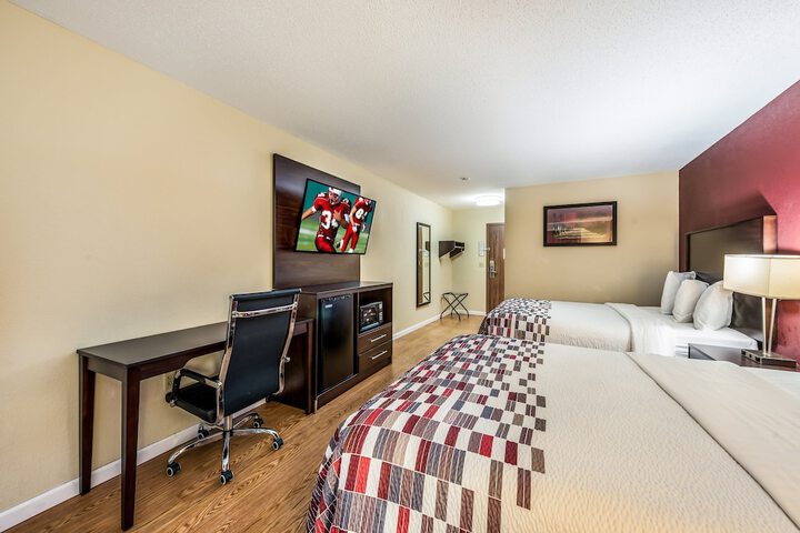 Room 12 of 32