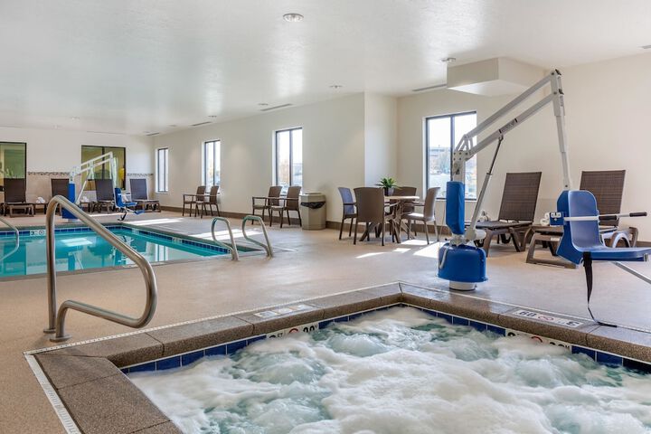 Pool 9 of 61