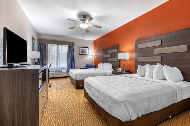 Room 8 of 26
