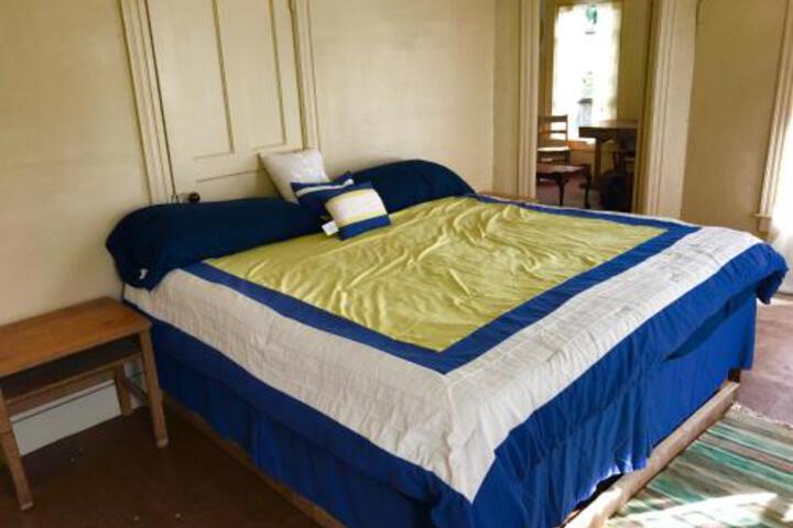 Kaaterskill House