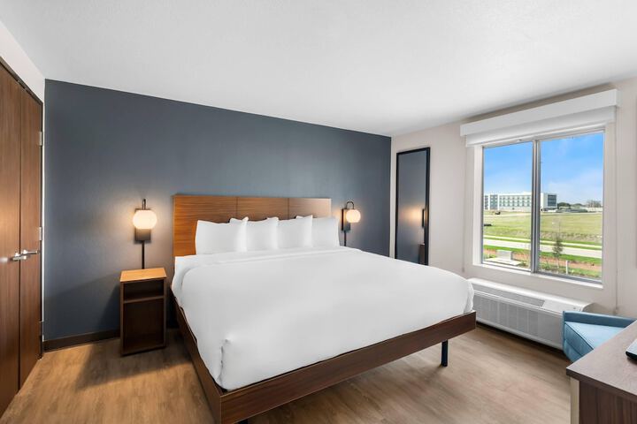 Everhome Suites Bastrop by Choice Hotels