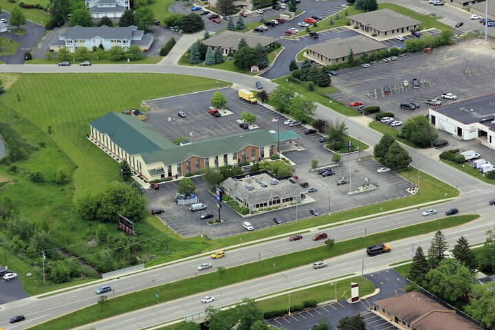 Clarion Pointe Racine - Mount Pleasant
