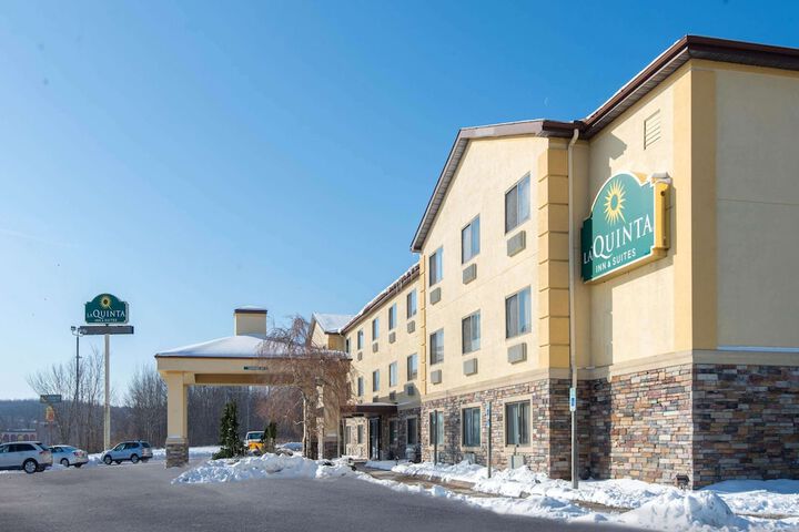 Hotel 7 of 57