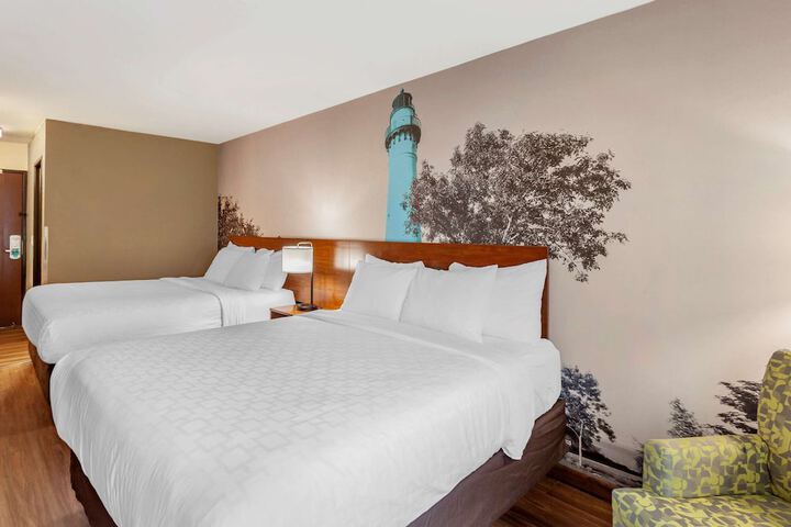 Clarion Pointe Racine - Mount Pleasant