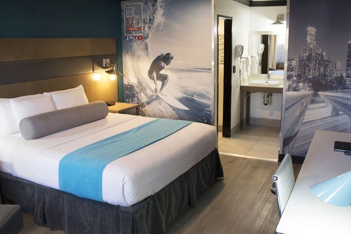 Room 15 of 27
