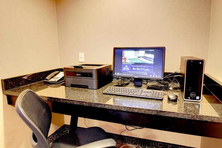 Business Center 53 of 53