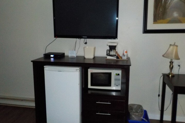 Room 9 of 43