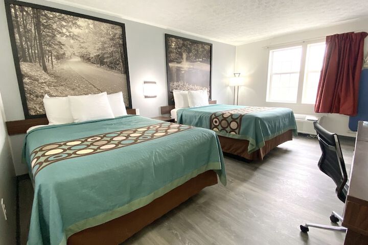 Room 10 of 17