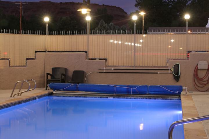 Pool 13 of 100
