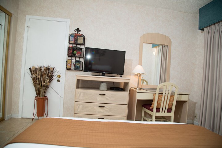 Room 25 of 79