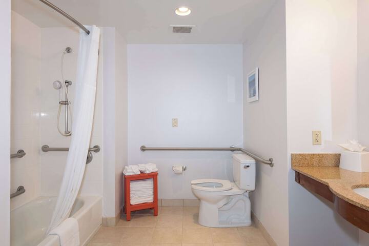 Room 29 of 116