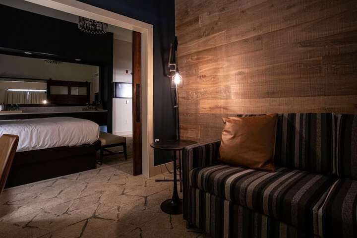 Room 42 of 81