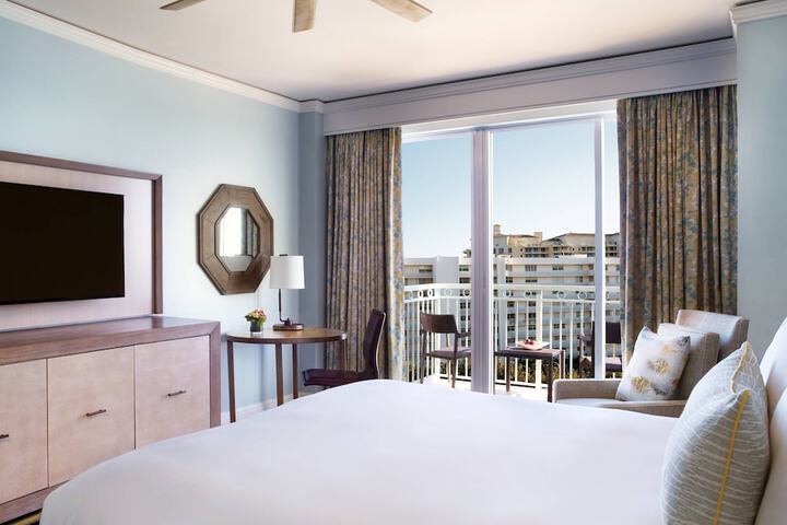 Room 45 of 122