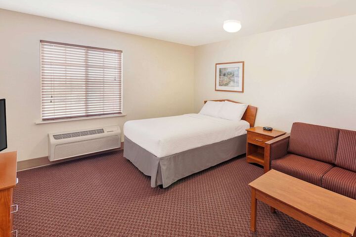 Room 15 of 27