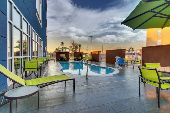 Pool 2 of 27