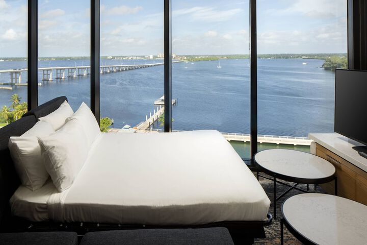Luminary Hotel & Co. Autograph Collection