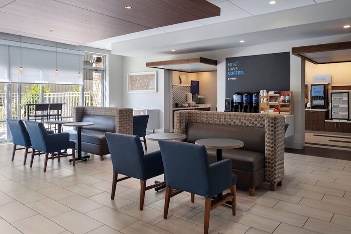 Holiday Inn Express & Suites Madison West - Middleton by IHG