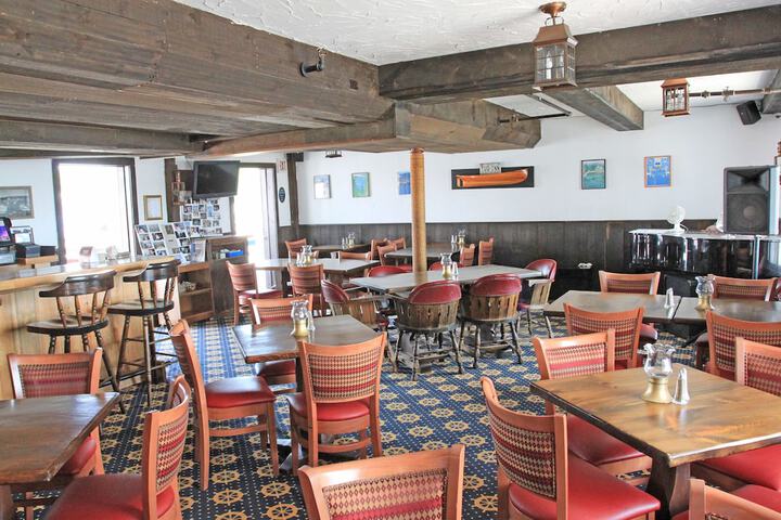 Tugboat Inn