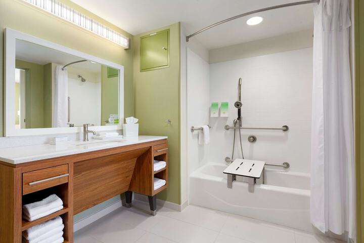 Home2 Suites by Hilton Champaign / Urbana