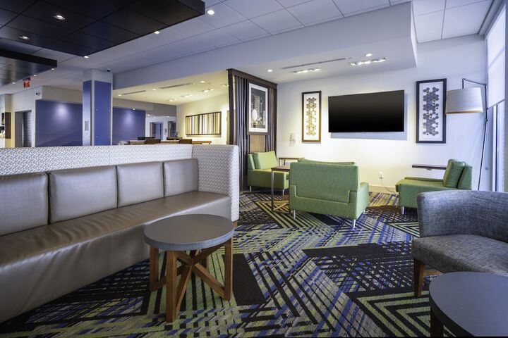 Hotel 2 of 33