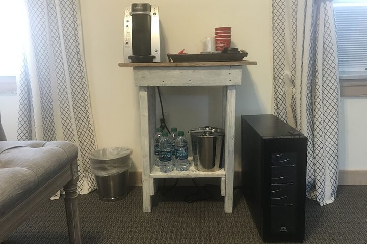 Room 220 of 361