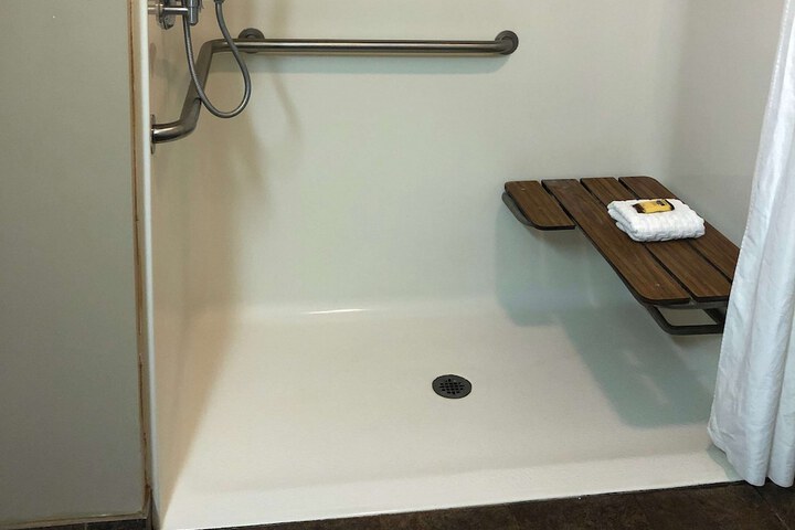 Best Western Plus Coldwater Hotel