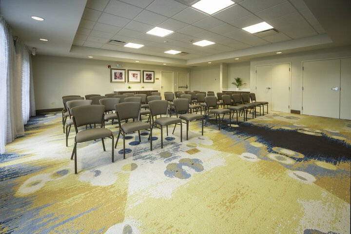 Staybridge Suites Summerville by IHG