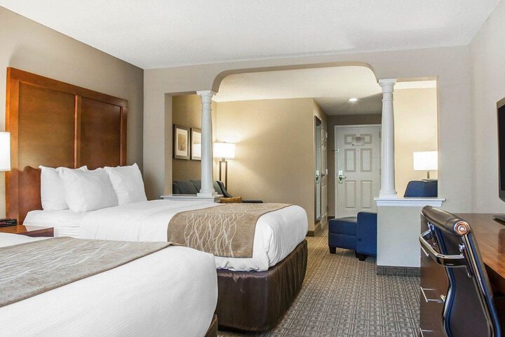 Comfort Inn & Suites Sturbridge - Brimfield