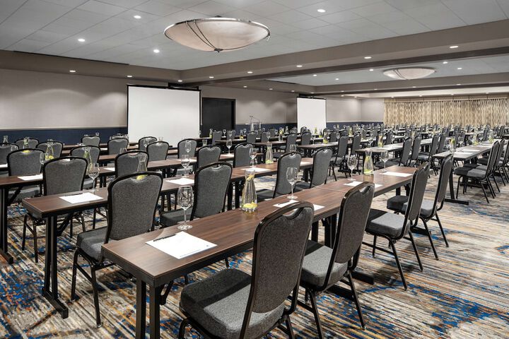 The Alloy King of Prussia - a DoubleTree by Hilton