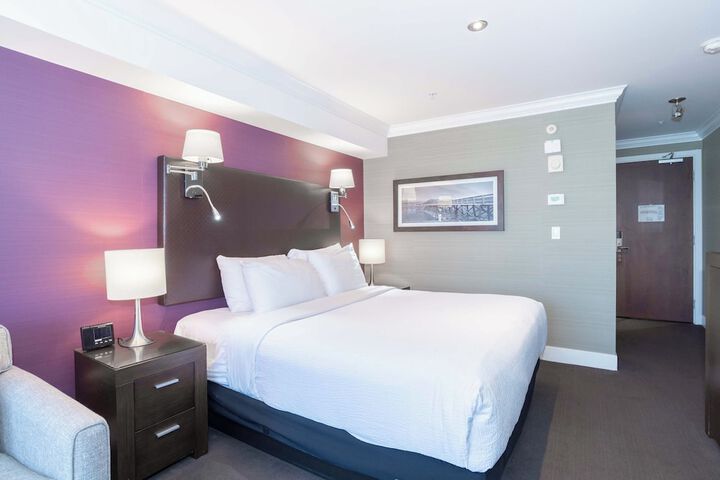 Sandman Signature Kamloops Hotel