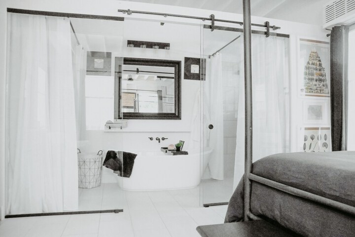 Room 146 of 230