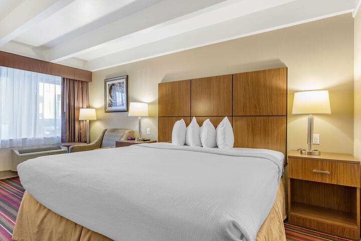 Room 11 of 29