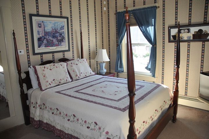 Room 37 of 70