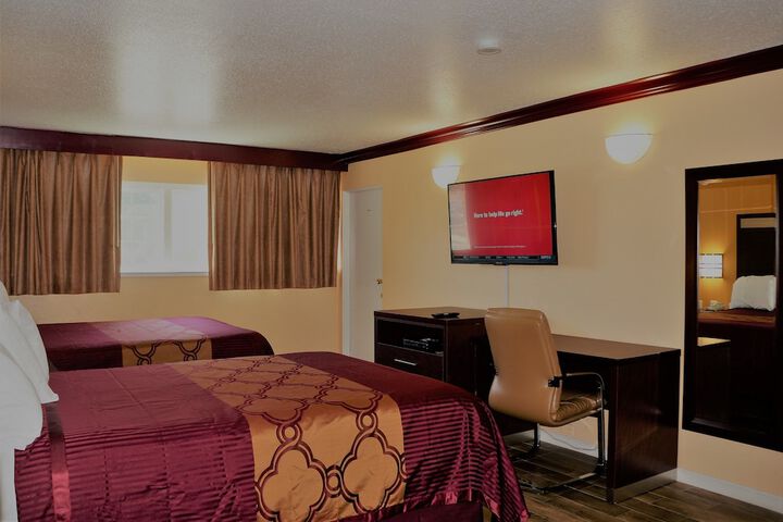 Room 25 of 38