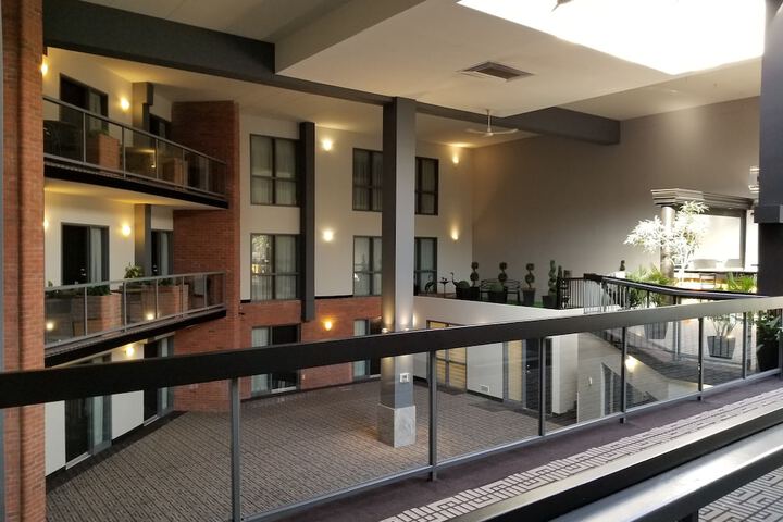 Best Western Laval-Montreal