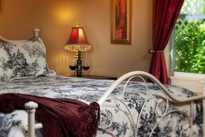 The Carriage House B & B