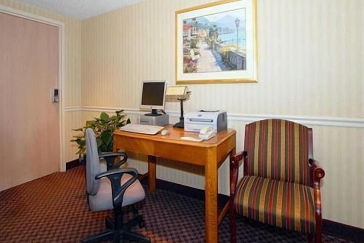 Hotel Interior 8 of 20