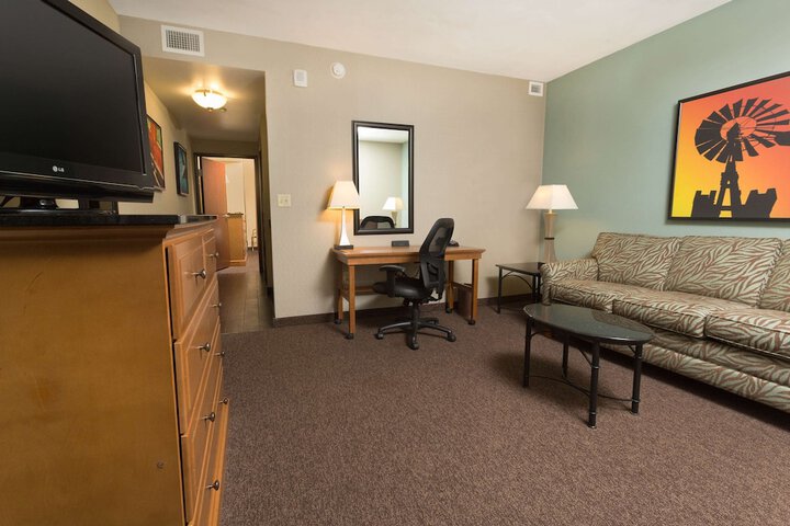 Room 12 of 48
