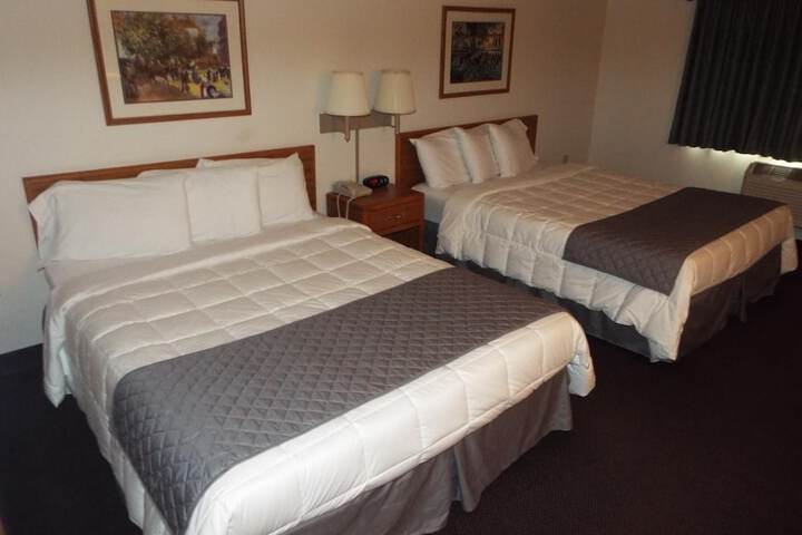 Room 21 of 38