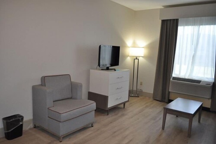 Room 15 of 29
