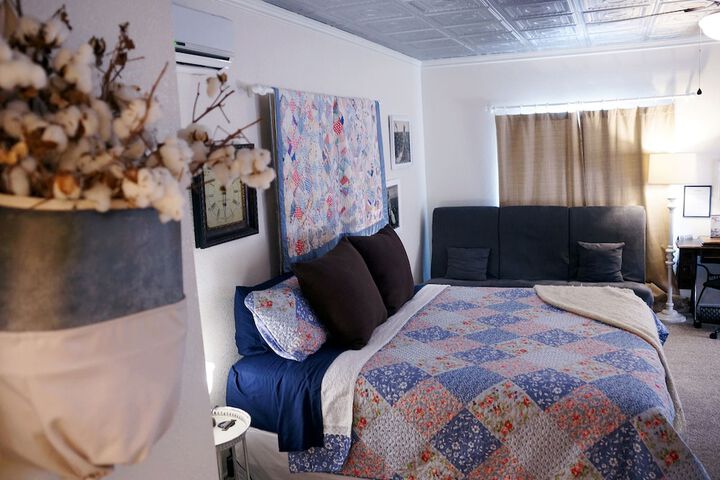 Room 21 of 48