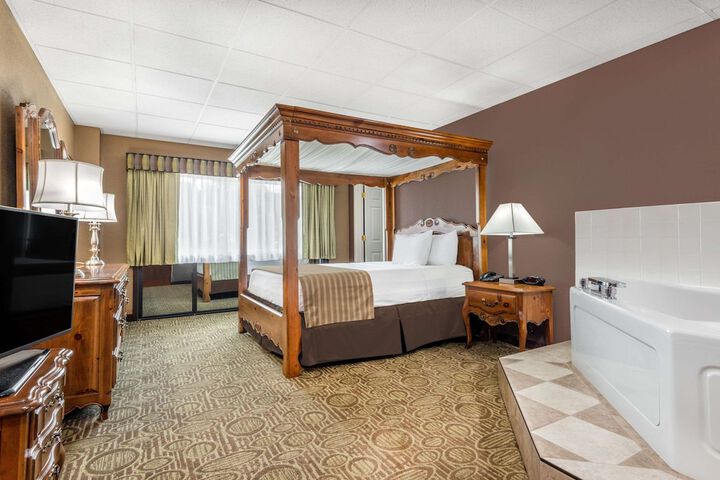 Room 10 of 31