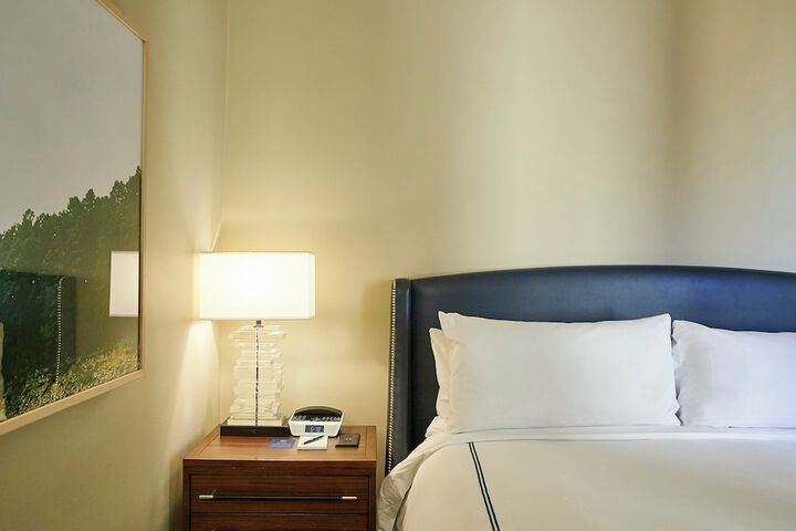 Room 21 of 122