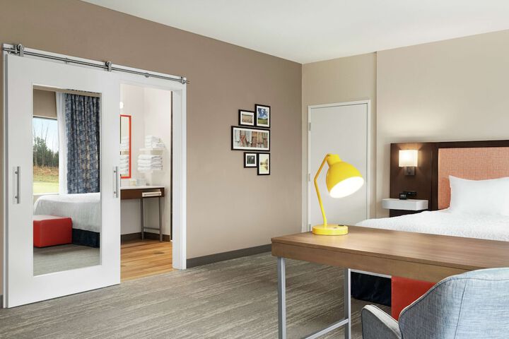 Room 11 of 30