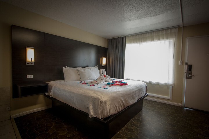 Room 34 of 120