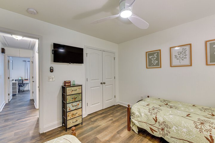 Pet-friendly Home in Monroe: Deck Grill & Yard!