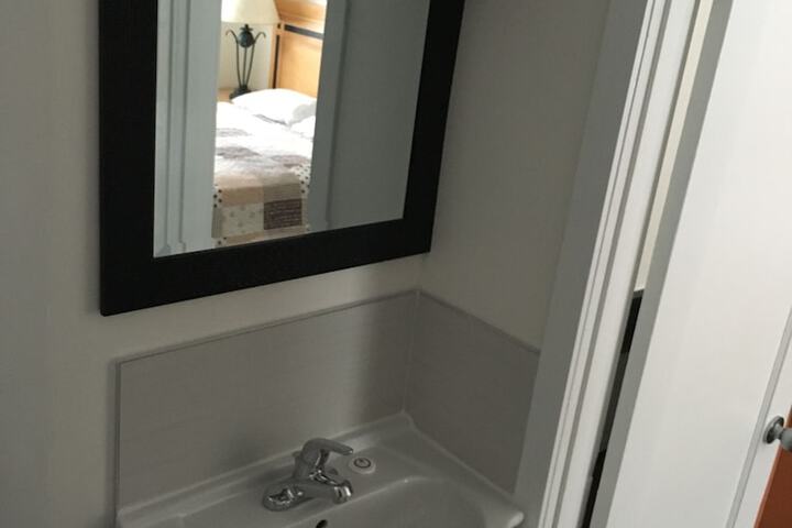 Room 36 of 62