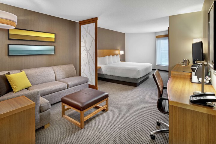 Room 16 of 53