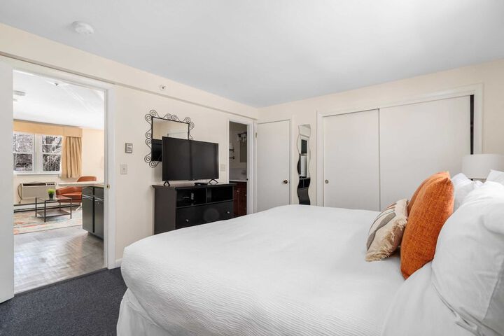 Room 16 of 43