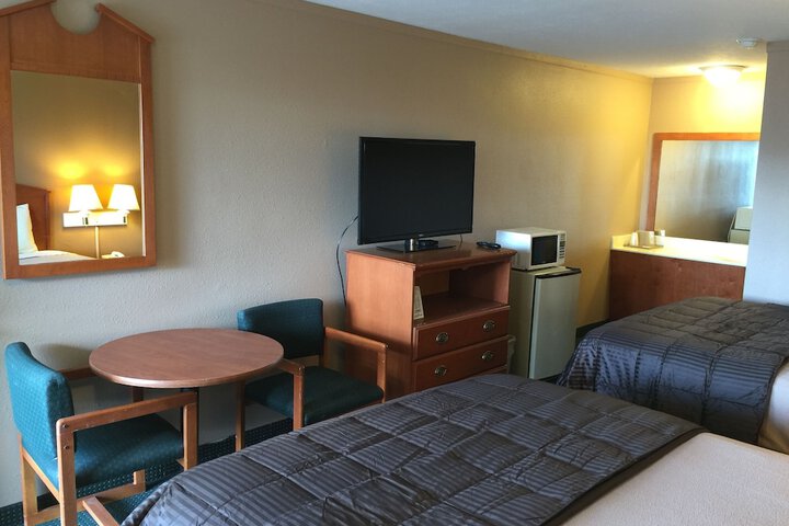 Room 9 of 9
